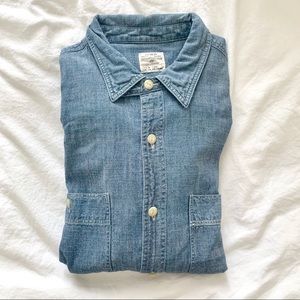 🎉 (2 for 1!) 🎉 J. Crew Men’s Chambray Shirts